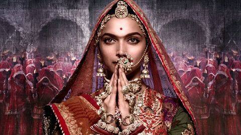Padmaavat earns Rs.18cr on Day-1, R-Day weekend to boost business Padmaavat earns Rs.18cr on Day-1, R-Day weekend to boost business