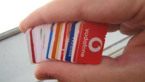 Despite SC and government's orders, sellers still refusing SIM without-Aadhaar Despite SC and government's orders, sellers still refusing SIM without-Aadhaar