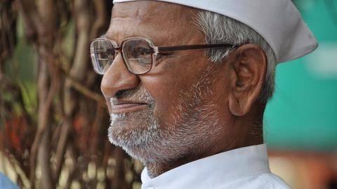 Kejriwal should resign if he is guilty: Anna Hazare Kejriwal should resign if he is guilty: Anna Hazare