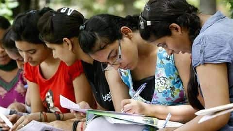 Aadhaar not mandatory for NEET, other entrance test aspirants Aadhaar not mandatory for NEET, other entrance test aspirants