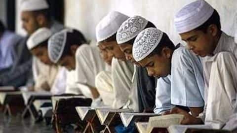 Singing national anthem un-Islamic, say UP clerics after Adityanath order Singing national anthem un-Islamic, say UP clerics after Adityanath order