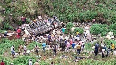 45 killed as bus falls into gorge in Uttarakhand 45 killed as bus falls into gorge in Uttarakhand