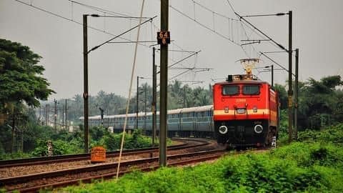 Received more 'good morning' forwards than complaints on helpline: Railways Received more 'good morning' forwards than complaints on helpline: Railways