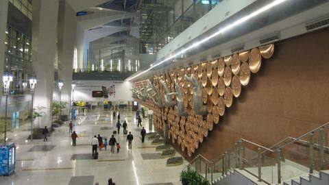 CISF gets 'best airport security award for Delhi's IGI Airport CISF gets 'best airport security award for Delhi's IGI Airport