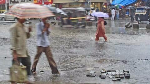 Heavy rains lash Chennai once again, schools shut down Heavy rains lash Chennai once again, schools shut down