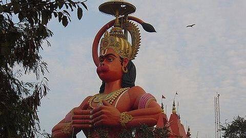 Delhi encroachment: Consider 'airlifting' Hanuman statue, says HC Delhi encroachment: Consider 'airlifting' Hanuman statue, says HC