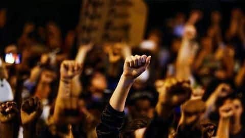 Poland: Thousands protest controversial judicial reform Poland: Thousands protest controversial judicial reform
