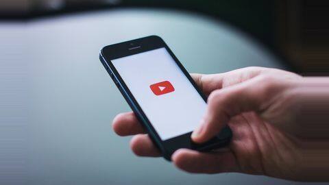YouTube will now provide you with 'breaking news' YouTube will now provide you with 'breaking news'