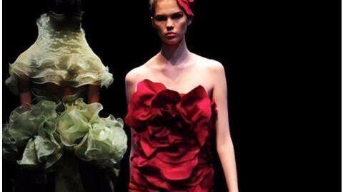 France bans thin fashion models to promote body positivity France bans thin fashion models to promote body positivity