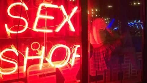 India goes sex-products shopping, Punjabi women buy most sex toys India goes sex-products shopping, Punjabi women buy most sex toys
