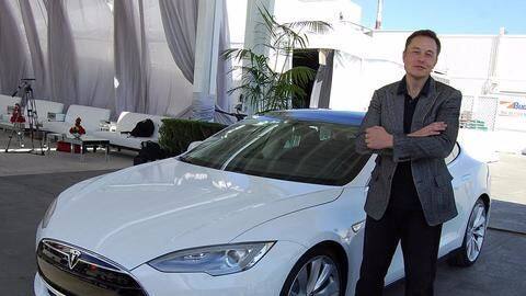 Elon Musk has WeChat owners backing Tesla up Elon Musk has WeChat owners backing Tesla up