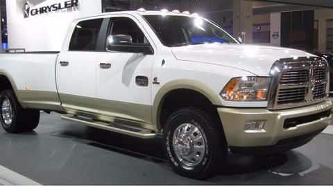 Fiat Chrysler recalls 1 million pickup trucks due to software-glitch Fiat Chrysler recalls 1 million pickup trucks due to software-glitch
