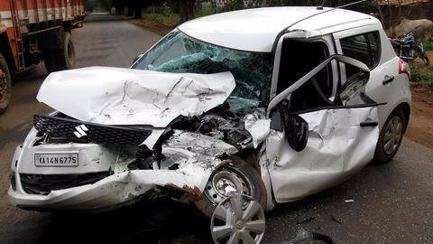 Delhi: Chased by 'power thieves', engineer dies in car crash Delhi: Chased by 'power thieves', engineer dies in car crash