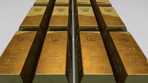 Mumbai: Gold-bars worth Rs. 34lakh recovered from Jet Airways' toilet Mumbai: Gold-bars worth Rs. 34lakh recovered from Jet Airways' toilet