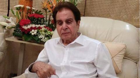 Dilip Kumar's health deteriorates, actor put on ventilator Dilip Kumar's health deteriorates, actor put on ventilator