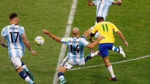 Coutinho stars in Brazil win Coutinho stars in Brazil win