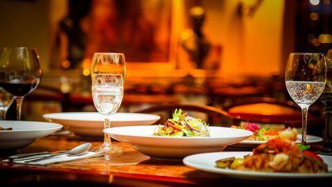 GST on restaurants to reduce, but may not benefit customers GST on restaurants to reduce, but may not benefit customers
