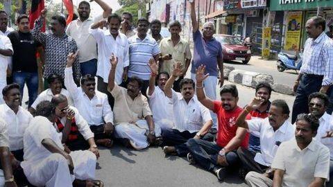 Cauvery Management Board: Over 200 DMK workers detained for protesting Cauvery Management Board: Over 200 DMK workers detained for protesting