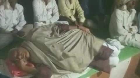 Maharashtra: BJP's Yashwant Sinha detained by police over farmer protests Maharashtra: BJP's Yashwant Sinha detained by police over farmer protests
