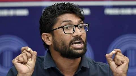 Jignesh Mevani holds "Hunkar Rally" in Delhi despite no permission Jignesh Mevani holds "Hunkar Rally" in Delhi despite no permission