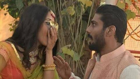 Prateik Babbar gets engaged to girlfriend Sanya Sagar Prateik Babbar gets engaged to girlfriend Sanya Sagar