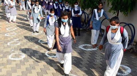 60 students of Bengaluru boarding school test positive for COVID-19 60 students of Bengaluru boarding school test positive for COVID-19