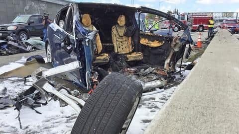 Tesla's Model X was on autopilot mode when it crashed Tesla's Model X was on autopilot mode when it crashed