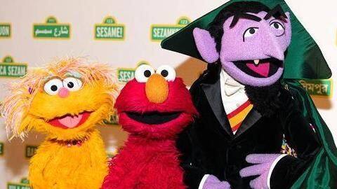 Apple partners with Sesame Street makers to develop children's shows Apple partners with Sesame Street makers to develop children's shows