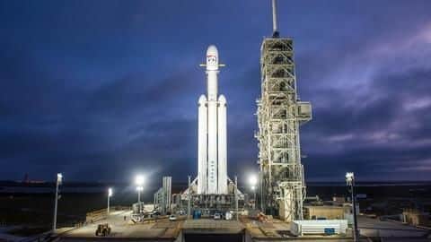 SpaceX builds the most powerful rocket in the world SpaceX builds the most powerful rocket in the world