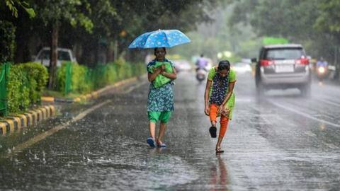 Kerala rains: IMD issues orange alert in 9 districts Kerala rains: IMD issues orange alert in 9 districts