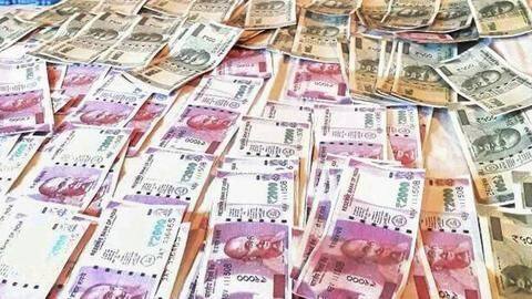 Indian banks received highest fake currency post demonetization: Report Indian banks received highest fake currency post demonetization: Report