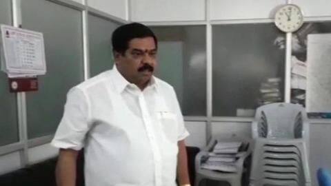 Bengaluru: Congressman throws petrol in BBMP office Bengaluru: Congressman throws petrol in BBMP office