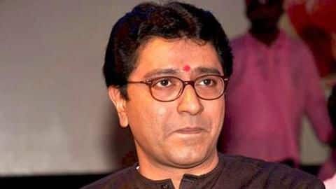 MNS workers target Gujarati signboards at shops in Thane MNS workers target Gujarati signboards at shops in Thane