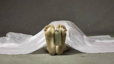 Delhi man killed after falling from moving train near Kota Delhi man killed after falling from moving train near Kota