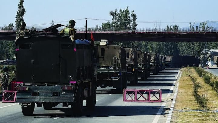 Army vehicles falls into gorge in J&K; 10 soldiers killed