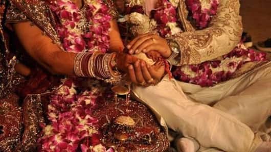 Kashmir witnesses biggest ever mass marriage