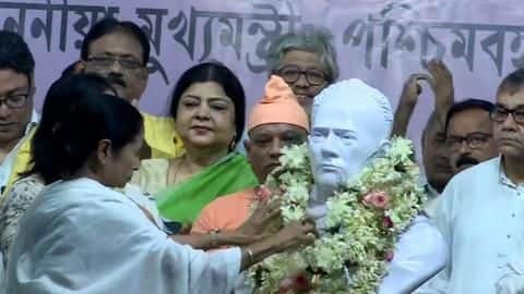 Banerjee unveils bust of Vidyasagar's statue: Why does it matter Banerjee unveils bust of Vidyasagar's statue: Why does it matter