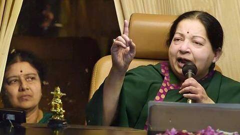 Jethmalani was against corruption, but defended politicians Jethmalani was against corruption, but defended politicians
