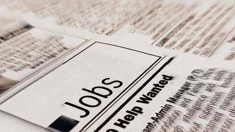 UP: 3,000+ PhD holders apply for job that requires 5th-Pass UP: 3,000+ PhD holders apply for job that requires 5th-Pass