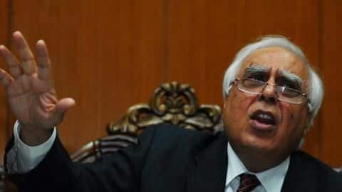 Inside the court, Sibal and Solicitor General argued over "leaks" Inside the court, Sibal and Solicitor General argued over "leaks"