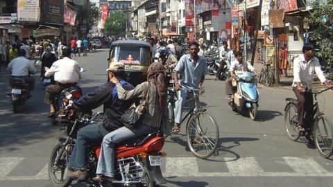 Gujarat: Driving on wrong-side twice will result in license cancellation Gujarat: Driving on wrong-side twice will result in license cancellation