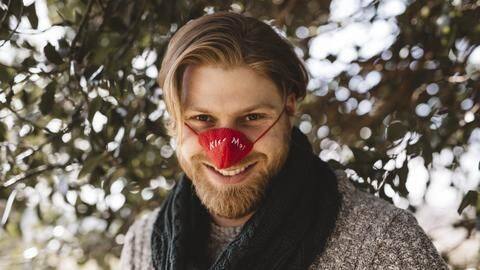 Nose warmers are a thing now. We have seen everything! Nose warmers are a thing now. We have seen everything!