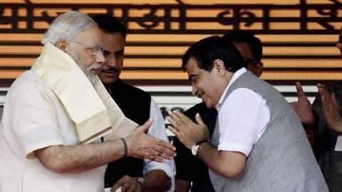 Gadkari quells rumors, has no plans to become 2019's PM-face Gadkari quells rumors, has no plans to become 2019's PM-face