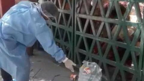 Agra: Water, biscuits tossed from outside in quarantine facility Agra: Water, biscuits tossed from outside in quarantine facility