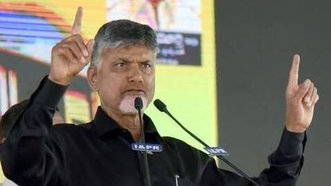 On day-long fast, Chandrababu Naidu attacks Modi, gets opposition's support On day-long fast, Chandrababu Naidu attacks Modi, gets opposition's support