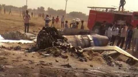 Rajasthan: IAF's MiG-21 crashes, pilot ejects safely Rajasthan: IAF's MiG-21 crashes, pilot ejects safely