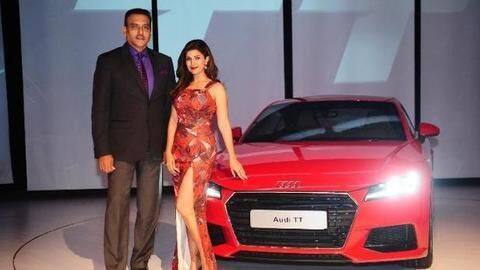 #NewCoupleInTown? Ravi Shastri and Nimrat Kaur are dating, claims report #NewCoupleInTown? Ravi Shastri and Nimrat Kaur are dating, claims report