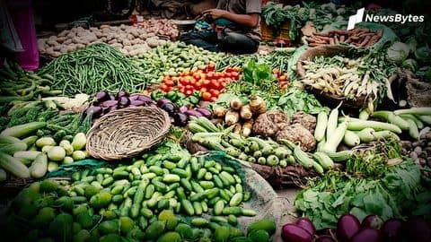 Prices of potatoes and tomatoes surge, courtesy poor crop, lockdown Prices of potatoes and tomatoes surge, courtesy poor crop, lockdown