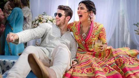 Priyanka Chopra looks radiant in her mehendi ceremony: See pictures Priyanka Chopra looks radiant in her mehendi ceremony: See pictures
