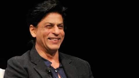 At Bachchans' Diwali party, SRK saves Aishwarya's manager from fire At Bachchans' Diwali party, SRK saves Aishwarya's manager from fire